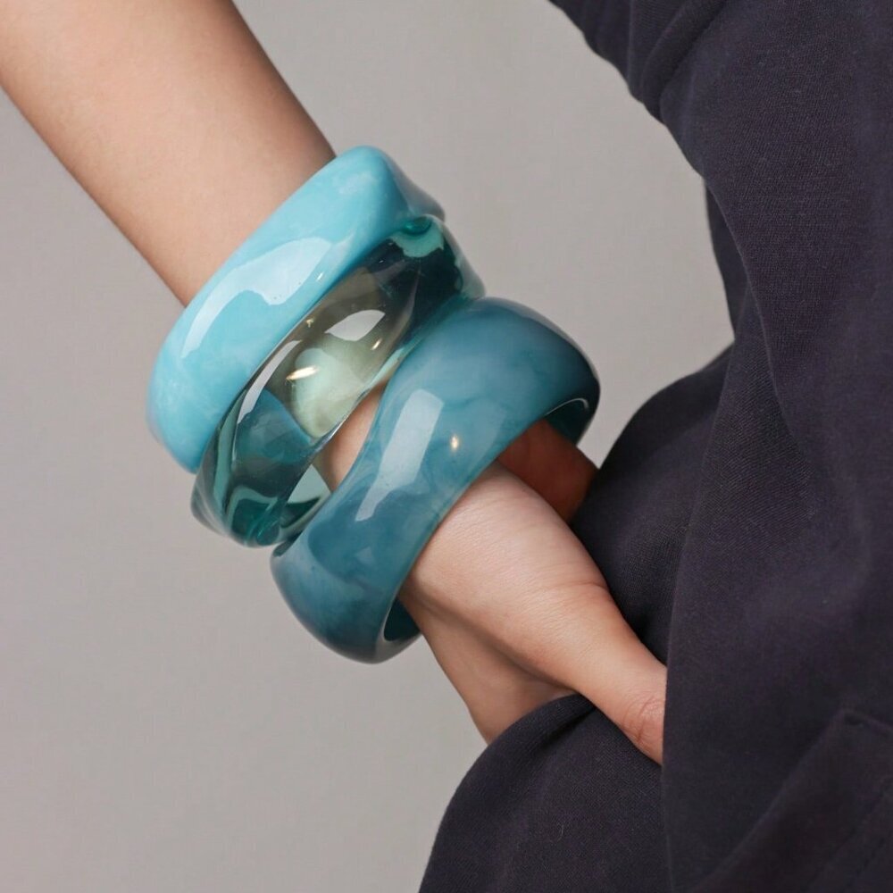 Blue Minimalist Elegant Women's Acrylic Bangle